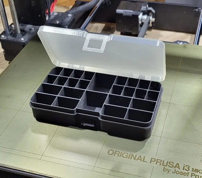 Hộp đựng ốc vít với các ngăn kích thước khác nhau - Image 1