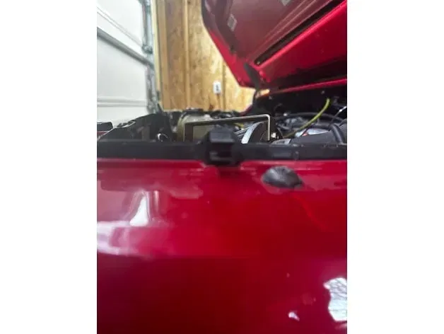 Giá đỡ thanh chống nắp ca-pô AUTOZAM AZ-1 - Image 2