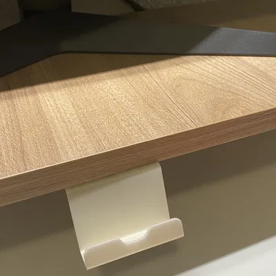 Giá đỡ điện thoại hoặc iPad cho kệ bàn làm việc