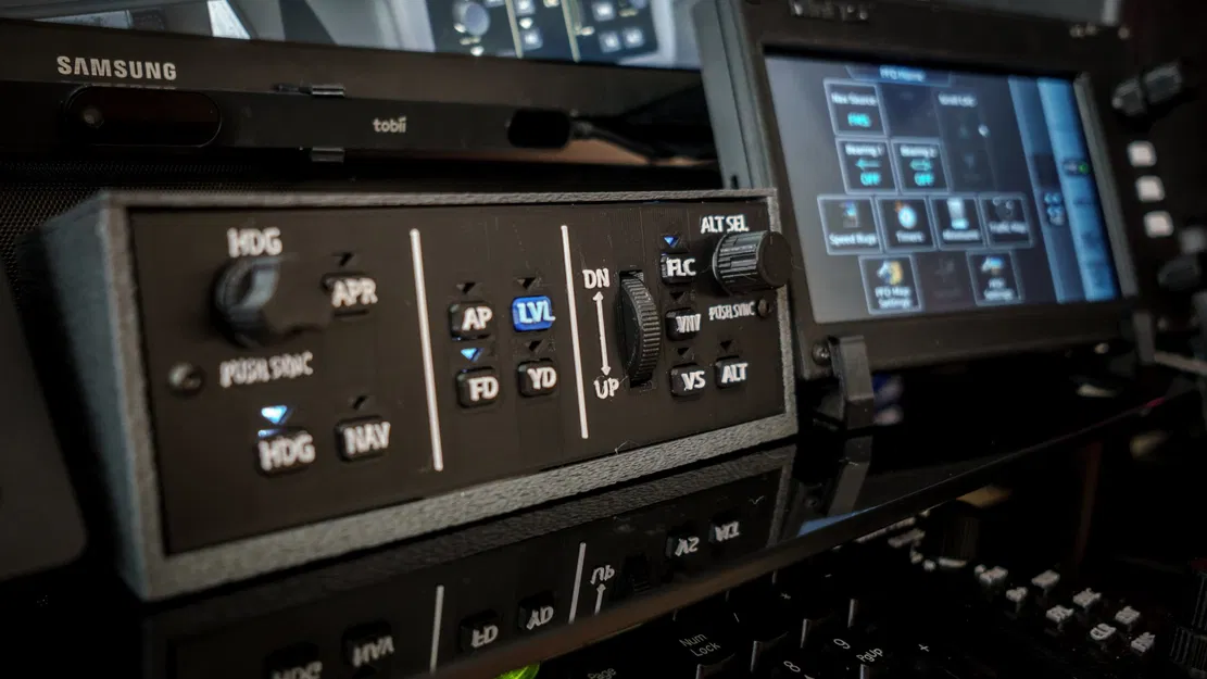 Hệ thống tự lái cho mô phỏng bay trong trò chơi - Image 1