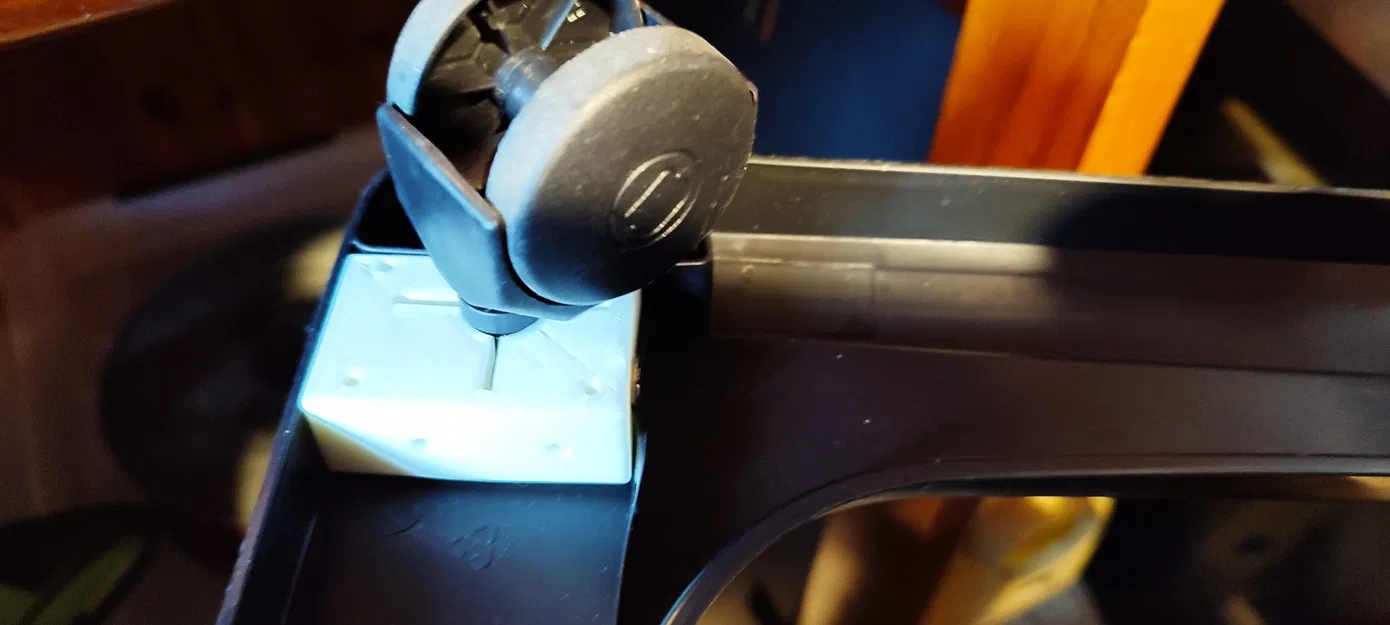 Giá đỡ củng cố cho tủ chứa đồ bằng nhựa có bánh xe - Image 2