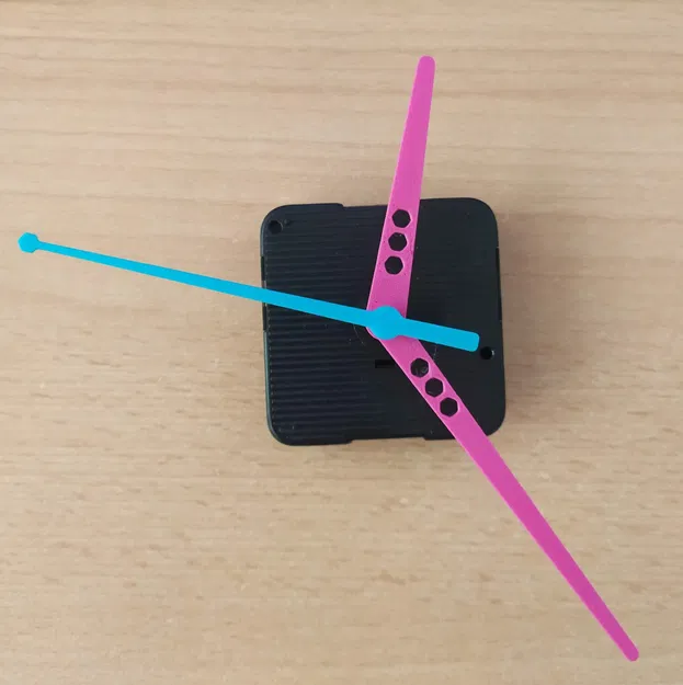 Đồng hồ treo tường với kim đồng hồ từ Trung Quốc - Image 1