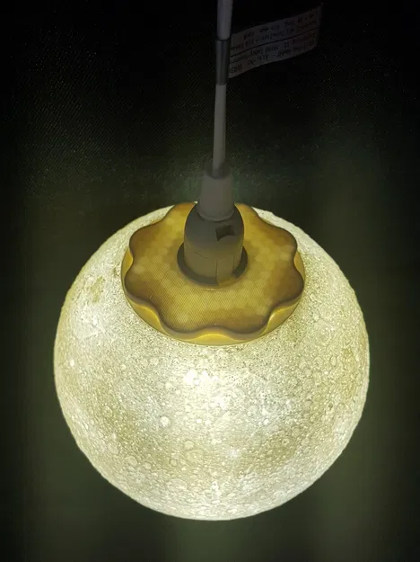 Đèn bàn hình trăng treo độc đáo với lithophane - Image 1