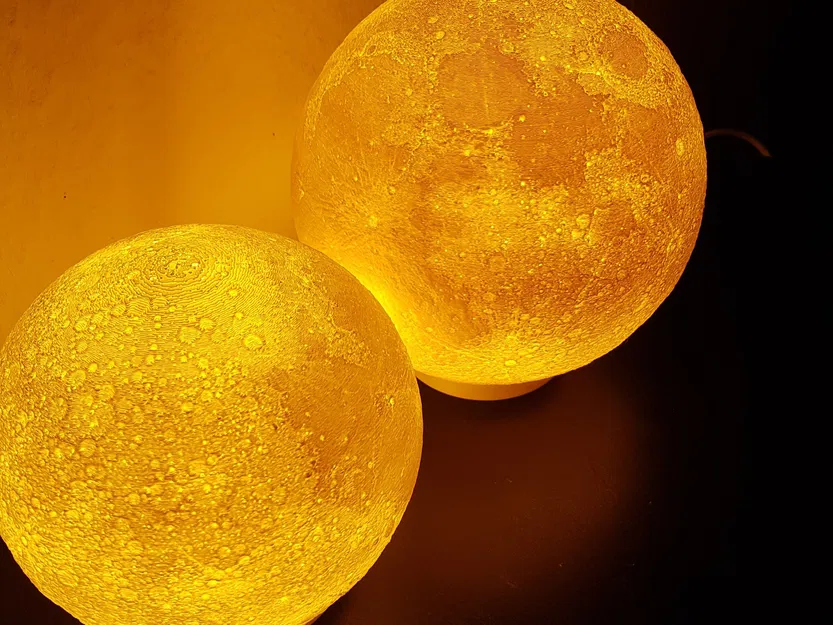 Đèn bàn hình mặt trăng kiểu lithophane cho không gian sống - Image 3