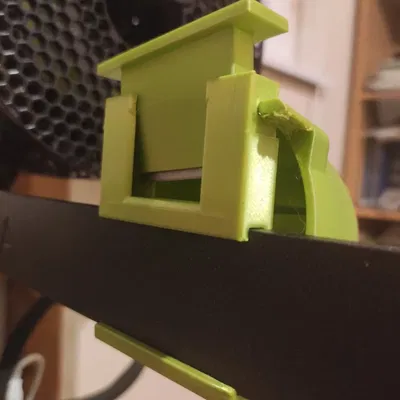 Máy cắt filament với thùng rác tiện lợi