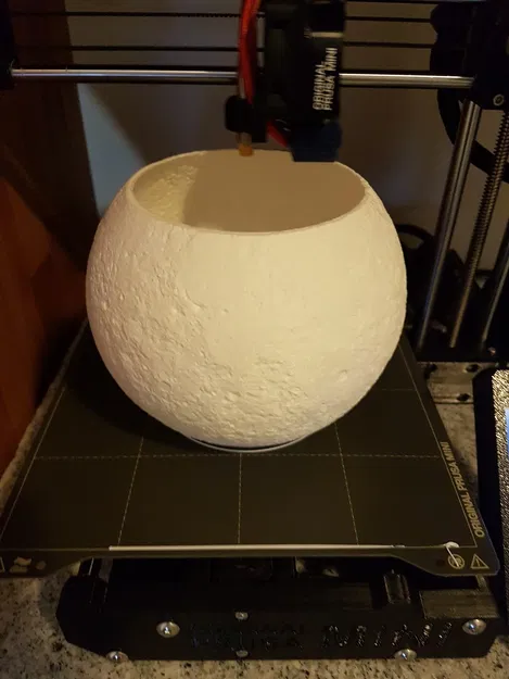 Đèn bàn hình mặt trăng kiểu lithophane cho không gian sống - Image 10