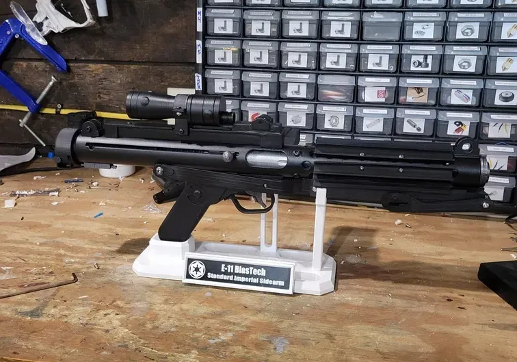 Súng E-11 của Stormtrooper được cải tiến với hướng dẫn lắ... - Image 2