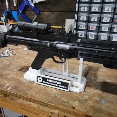 Súng E-11 của Stormtrooper được cải tiến với hướng dẫn lắ...