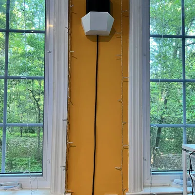 Giá đỡ tường cho loa Sonos One với ngăn cáp ẩn