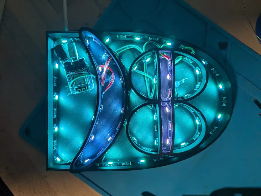 Đèn nền phát sáng nhân vật cứu hộ nghiêm túc Spongebob Squarep... - Image 3