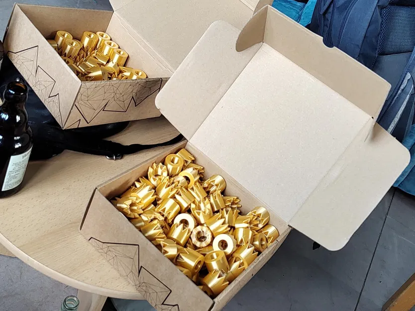 Khăn quàng cổ hình vương miện cho đội trưởng hướng đạo - Image 2