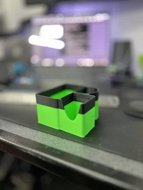 Giá đỡ bút đơn giản cho không gian làm việc gọn gàng - Image 1