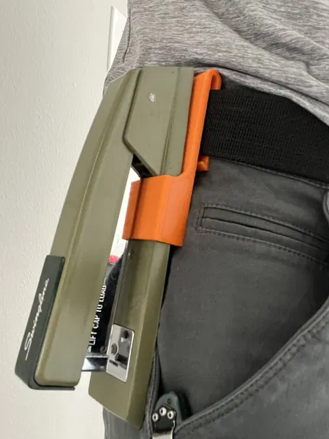 Giá đỡ bấm ghim Swingline cho thắt lưng - Image 1