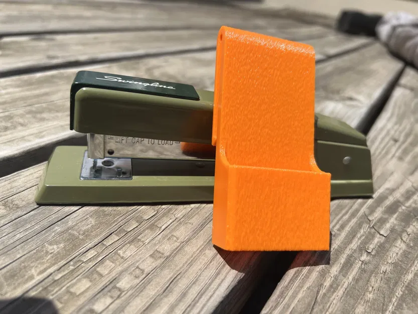 Giá đỡ bấm ghim Swingline cho thắt lưng - Image 2