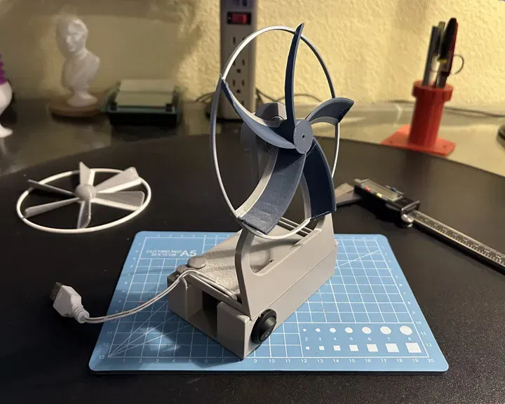 Quạt để bàn cải tiến sử dụng pin cho văn phòng - Image 1