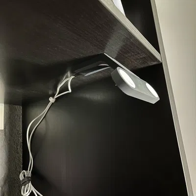 Giá đỡ treo cho hai bộ sạc Apple Watch