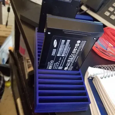 Giá đỡ SSD 19 bay cho việc sao chép dữ liệu