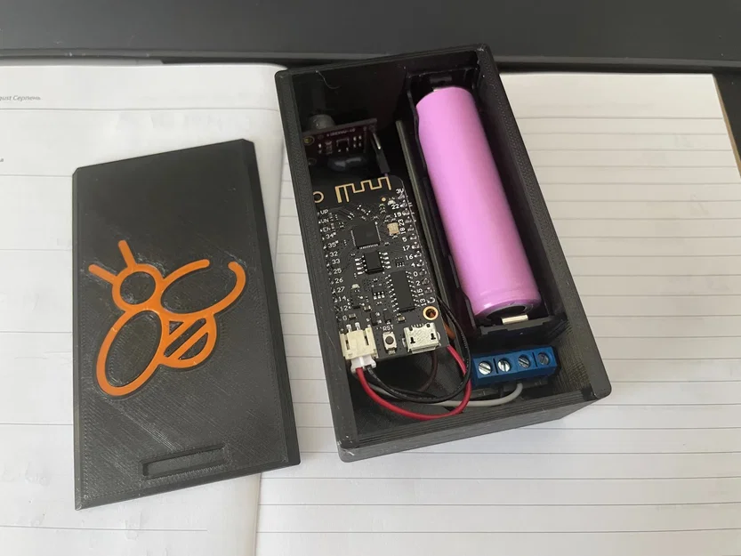 Vỏ ESP32 WEMOS LITE với giá đỡ pin 18650 - Image 1