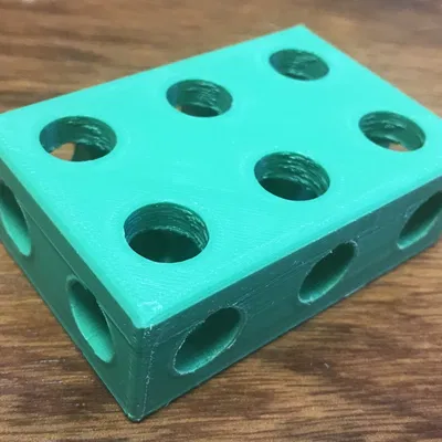 Khối thiết lập tham số có cạnh vát cho kích thước chính xác