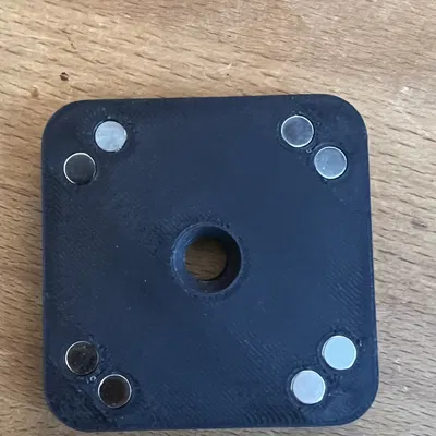 Giá đỡ tường tự chế cho phụ kiện Peak Design Mobile