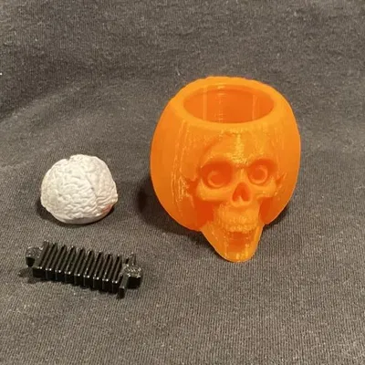 Đầu lâu bí ngô với bộ não lắc lư