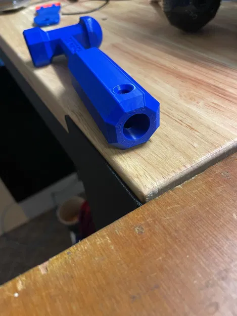 Búa Thwack với tay cầm rỗng tiết kiệm filament - Image 1