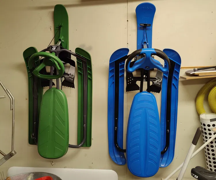 Giá treo tường cho xe trượt tuyết Stiga Snowracer - Image 2