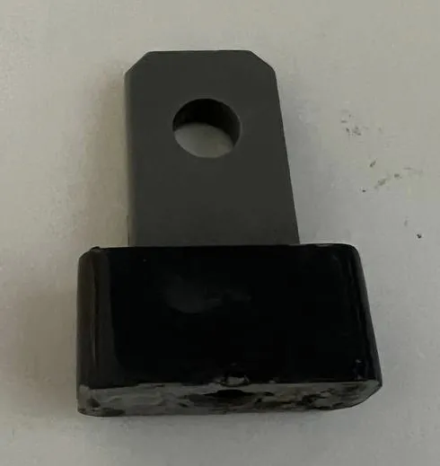 Giá đỡ ống nước mưa PVC M6 - Image 4