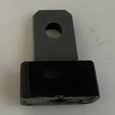 Giá đỡ ống nước mưa PVC M6