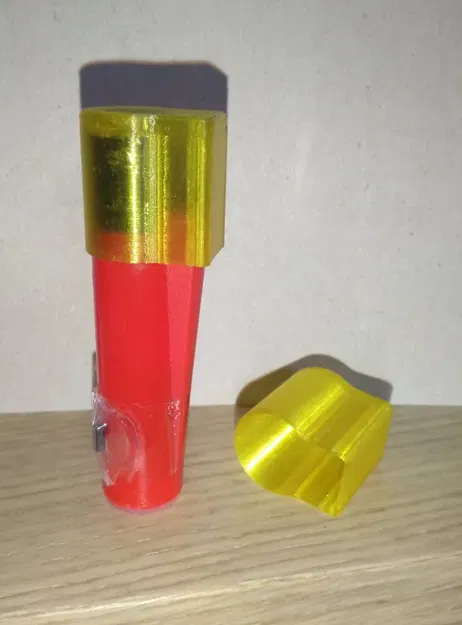 Nắp bảo vệ cho bật lửa Clipper chống kích hoạt trong ba lô - Image 1