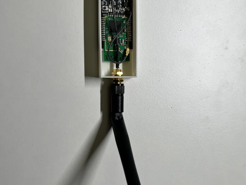 Vỏ nhựa cho stick USB Zigbee CC2538 có logo - Image 2