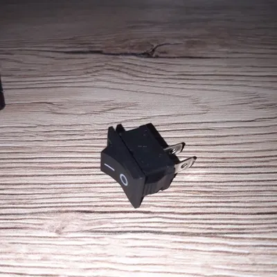 Vỏ công tắc 21,5 x 15 x 24,7 mm cho thanh 2020