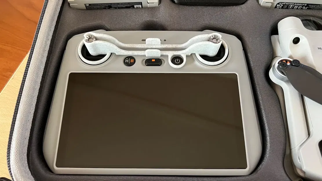 Bảo vệ cần điều khiển cho DJI Mini 3 RC Pro - Image 1