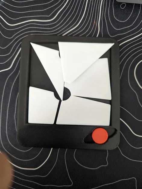 Câu đố hình tròn đỏ với hộp tùy chỉnh - Image 5