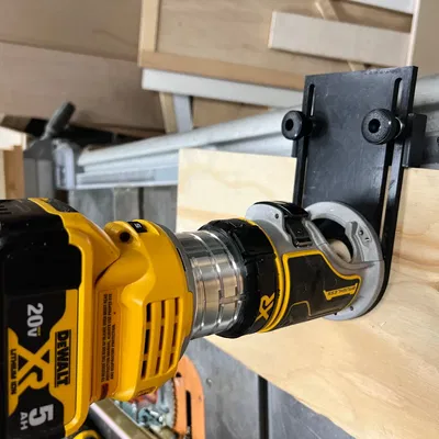 Đế máy phay Dewalt DCW600 cho việc tạo rãnh chính xác