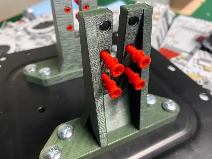 Giá đỡ tường VESA cho LEGO Millennium Falcon 75192 - Image 1