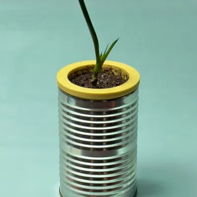 Chậu cây tự tưới phù hợp với lon súp