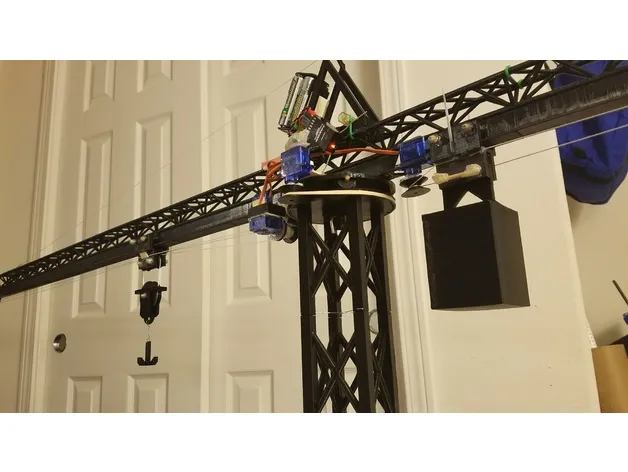 Cần cẩu tháp điều khiển từ xa cao 1.42m - Image 1