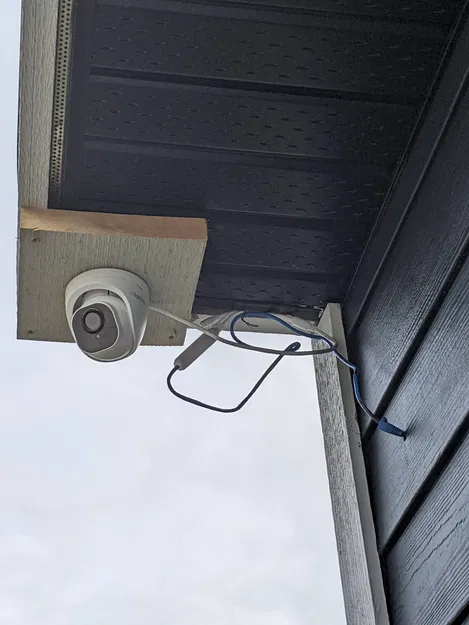 Hộp chứa cáp cho camera ngoài trời Reolink - Image 2