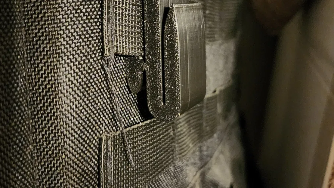 Kẹp Molle 1 inch chắc chắn cho áo vest săn bắn - Image 1