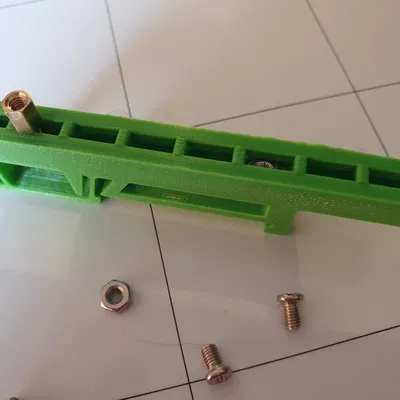 Kẹp gắn PCB lên thanh DIN cho dự án điện tử