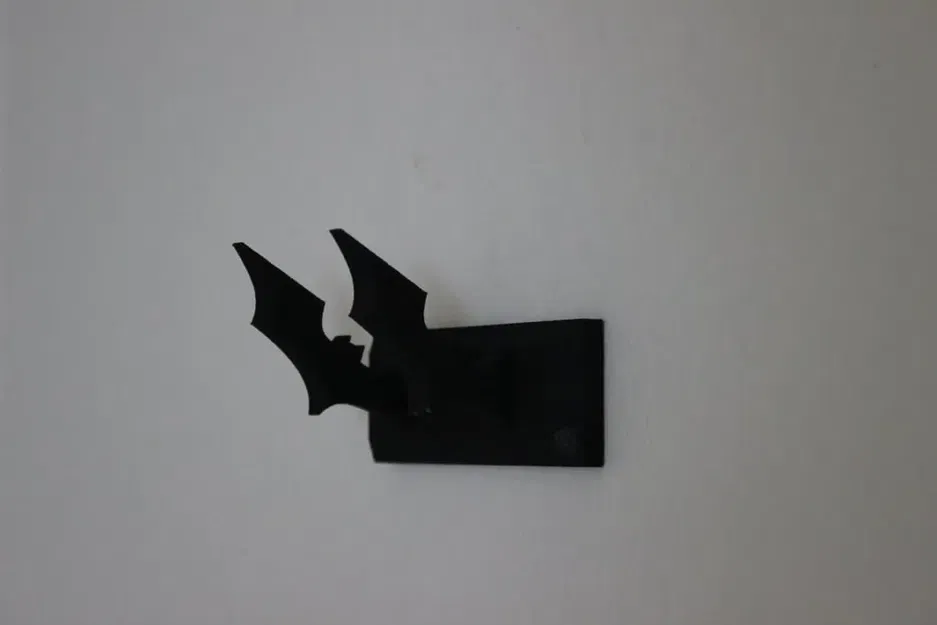 Giá đỡ chìa khóa Batarang của Batman - Image 2