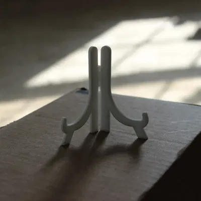 Giá đỡ tranh đa năng có bản lề in 3D