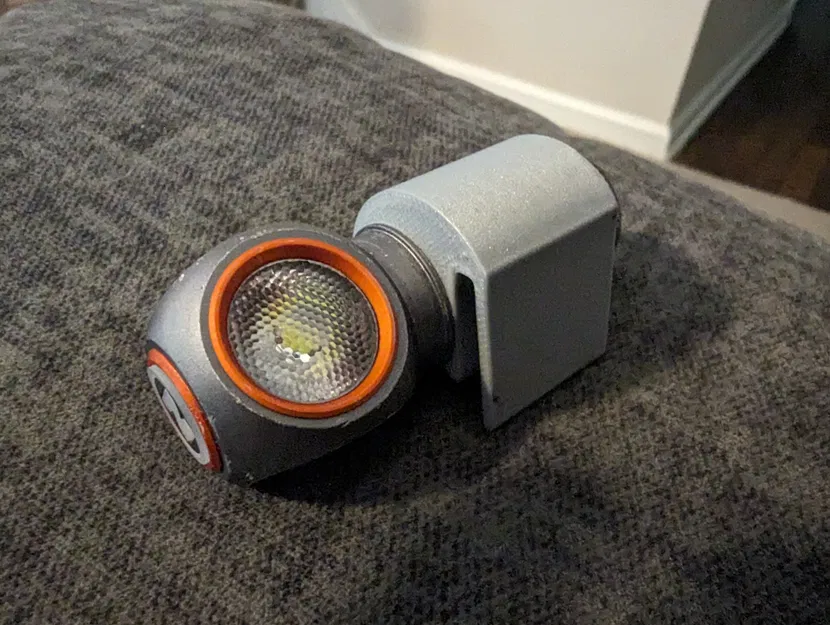 Kẹp đèn pin đơn giản cho mũ Nebo Einstein 600 - Image 3