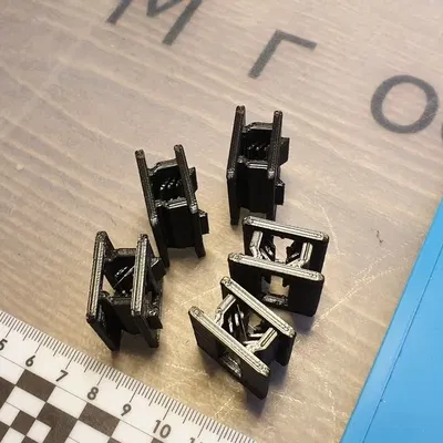 Cái kẹp đường ống nhiên liệu Volvo 8683718 được cải tiến