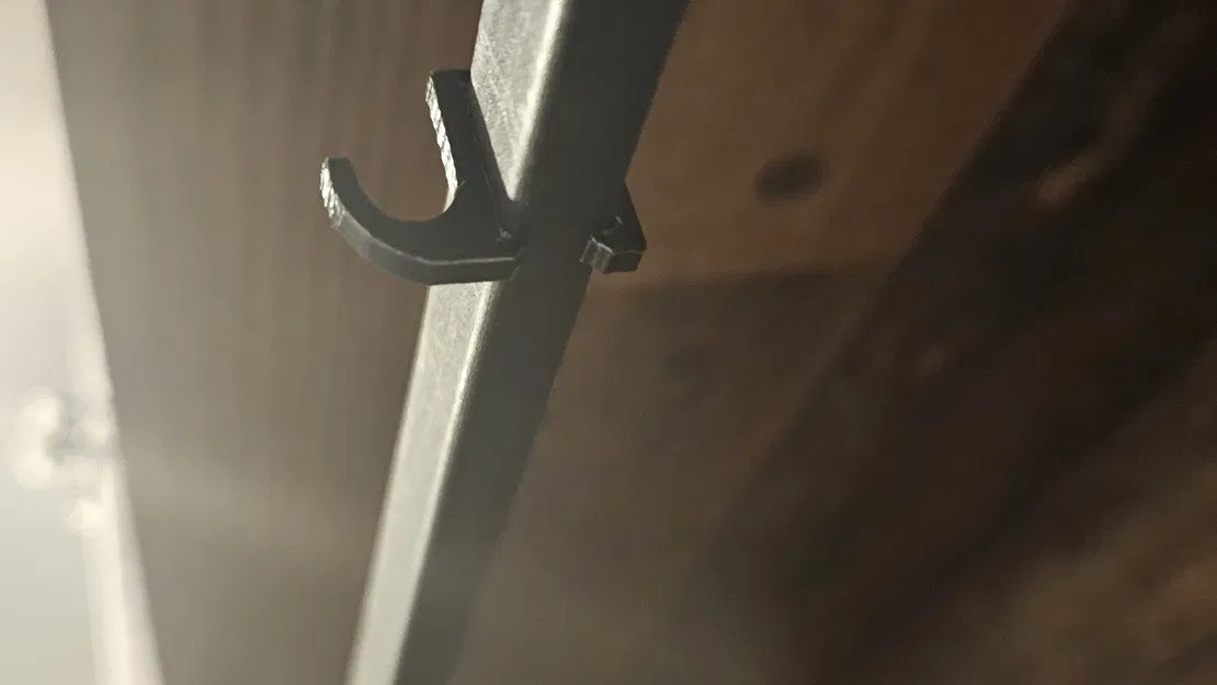 Móc treo quần áo cho thanh kim loại - Image 2