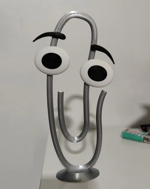 Nhân vật trợ lý văn phòng Clippy từ Microsoft - Image 1