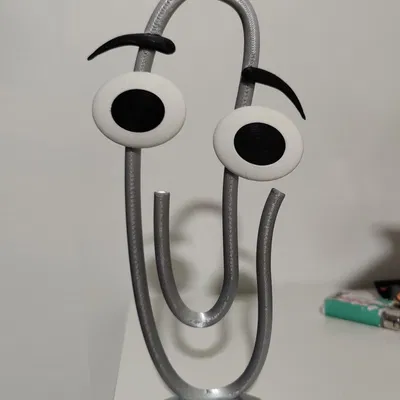 Nhân vật trợ lý văn phòng Clippy từ Microsoft