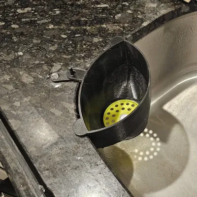 Giỏ rác cho bồn rửa với chức năng làm sạch