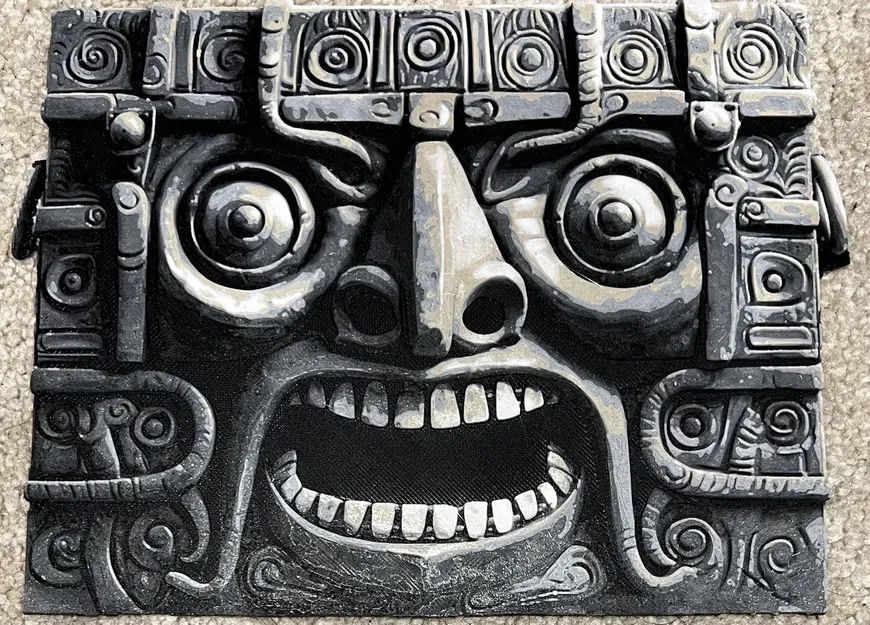 Rương Cổ Bảo Vệ Từ Những Kẻ Xâm Nhập - Image 1